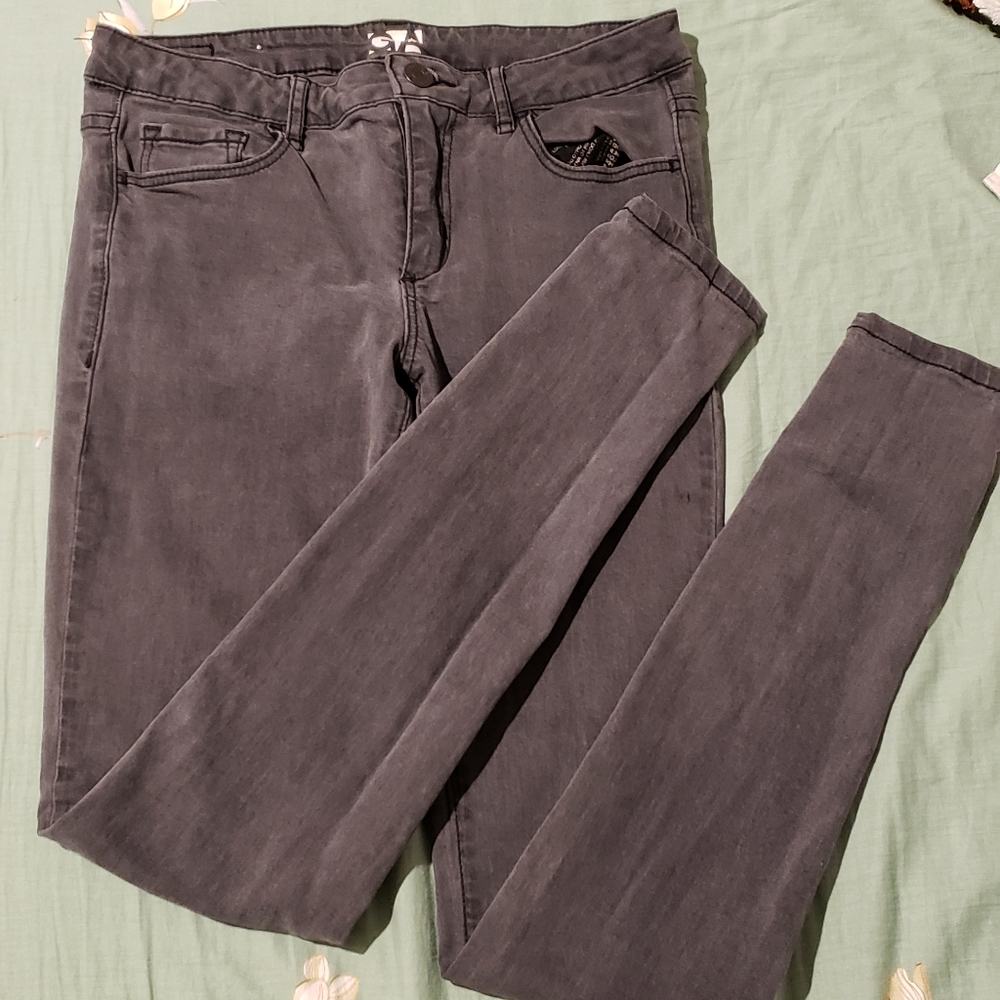 Skinny jeans